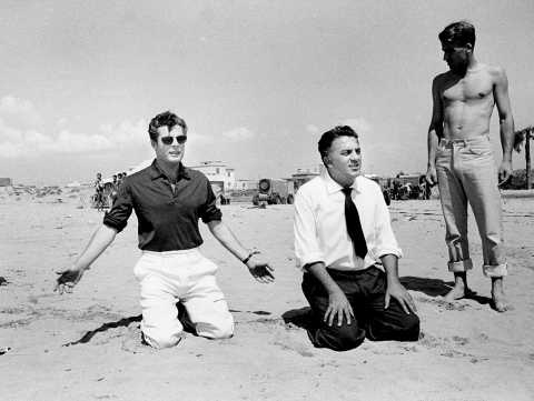 Monopoli, in mostra le fotografie scattate sui set dei film di Fellini e Nino Rota